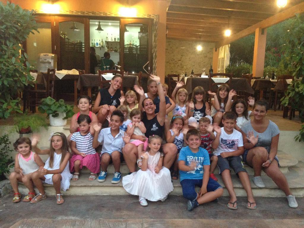 Family Resort Cala Di Luna Marina di Camerota Ngoại thất bức ảnh